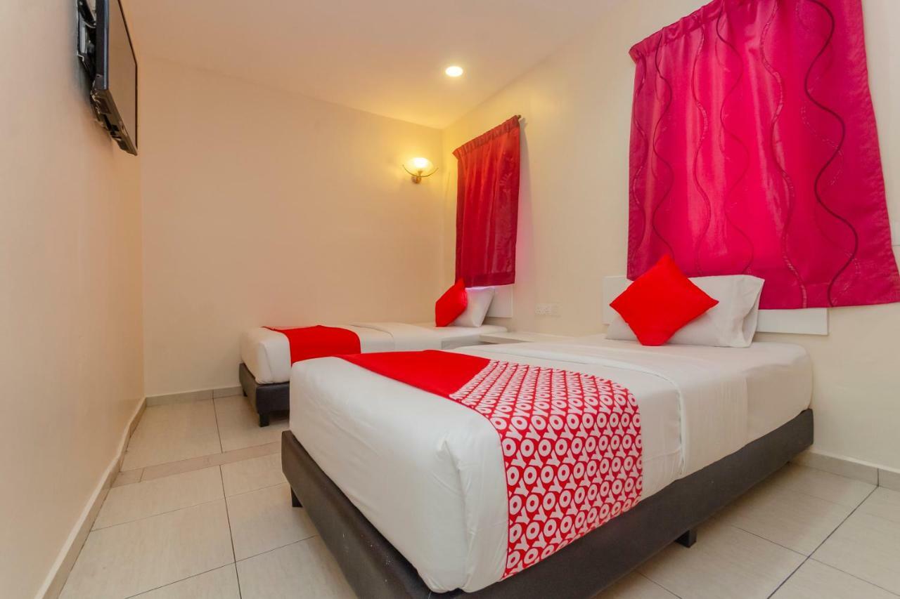 Oyo 1010 Skudai Hotel Exteriér fotografie