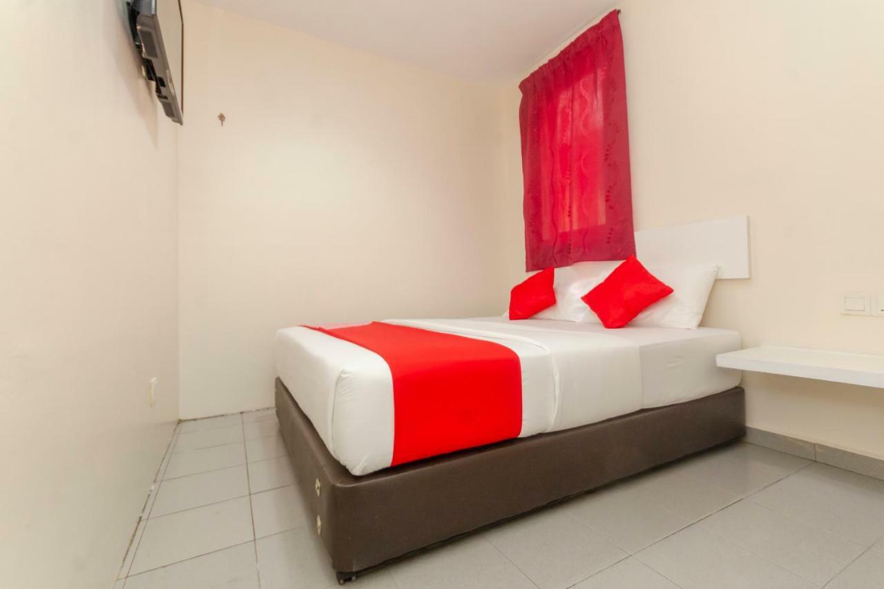 Oyo 1010 Skudai Hotel Exteriér fotografie