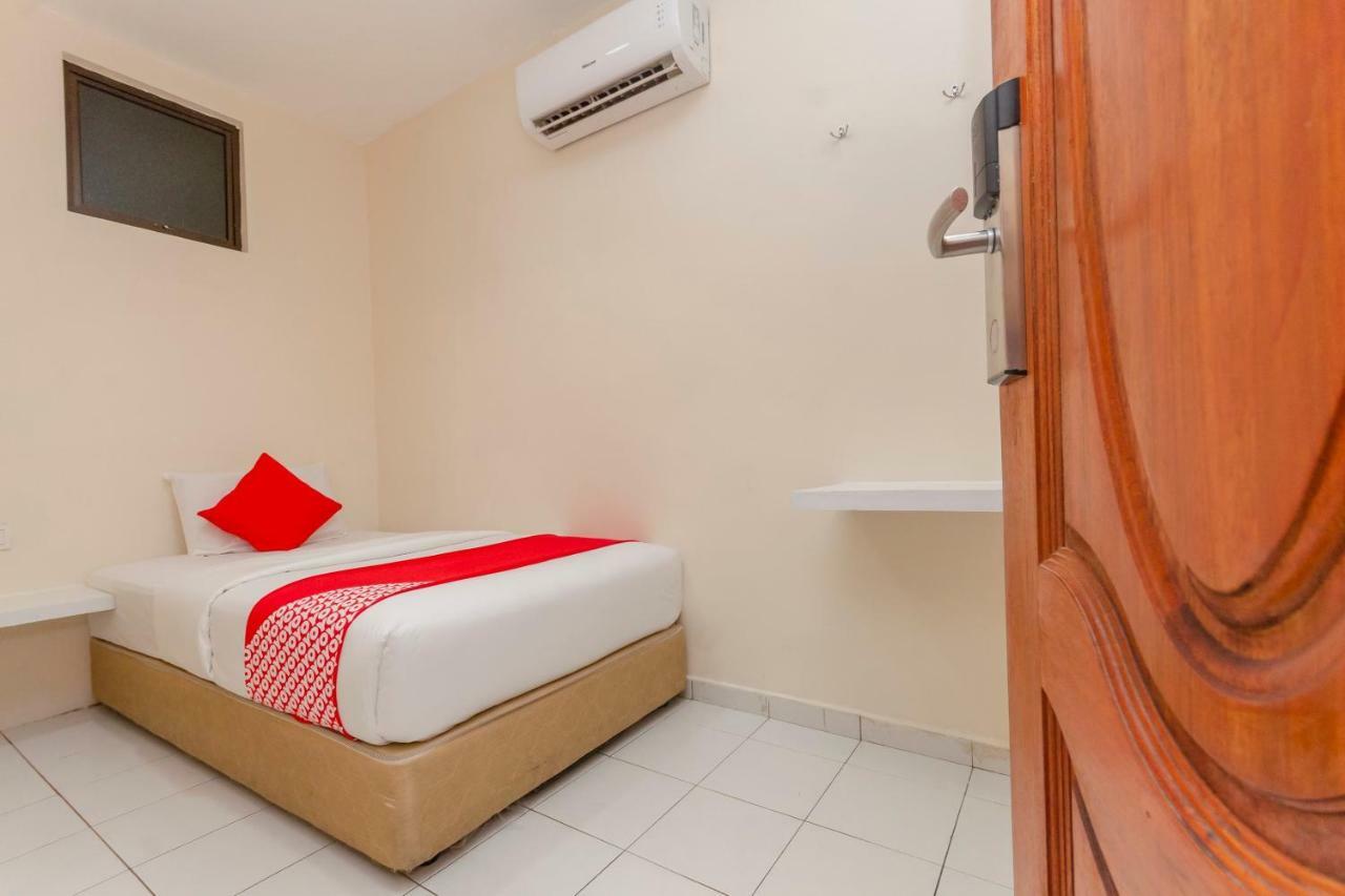 Oyo 1010 Skudai Hotel Exteriér fotografie